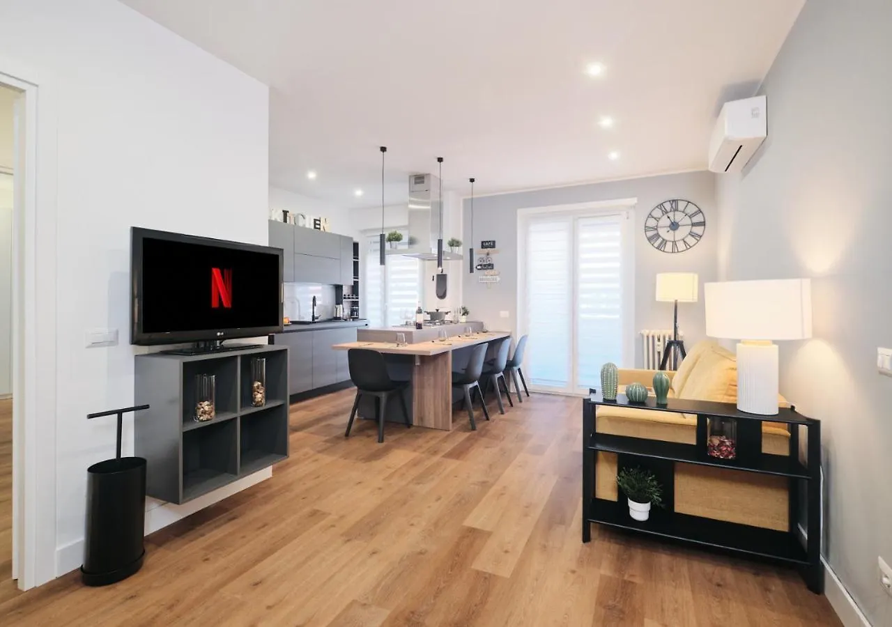 Colosseo A 15 Minuti - Suite Elegante In Centro Rome 0*,