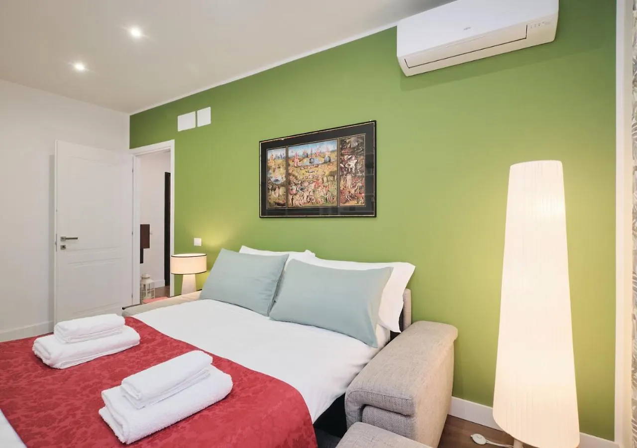 Apartment Colosseo A 15 Minuti - Suite Elegante In Centro Rome
