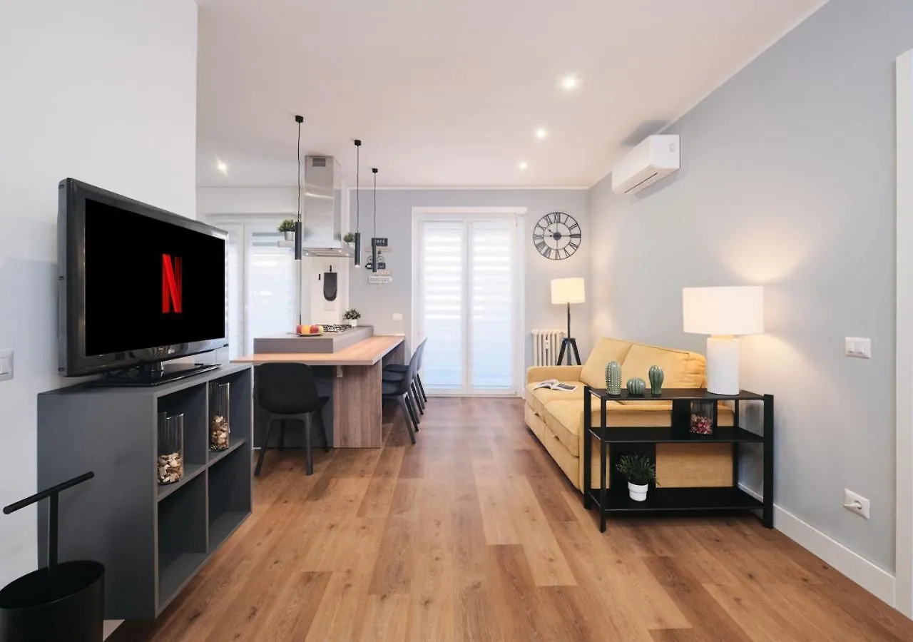 Colosseo A 15 Minuti - Suite Elegante In Centro Rome 0*,
